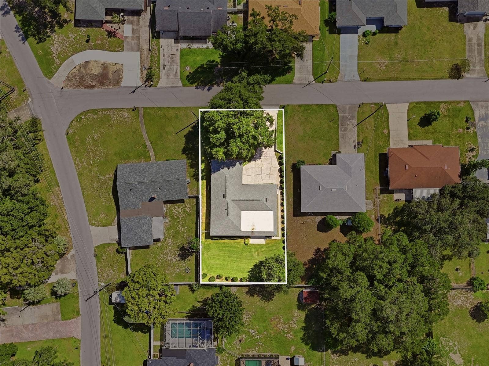 241 VOLUSIA DRIVE, Winter Haven, FL 33884 241 VOLUSIA DRIVE, Winter Haven, FL 33884