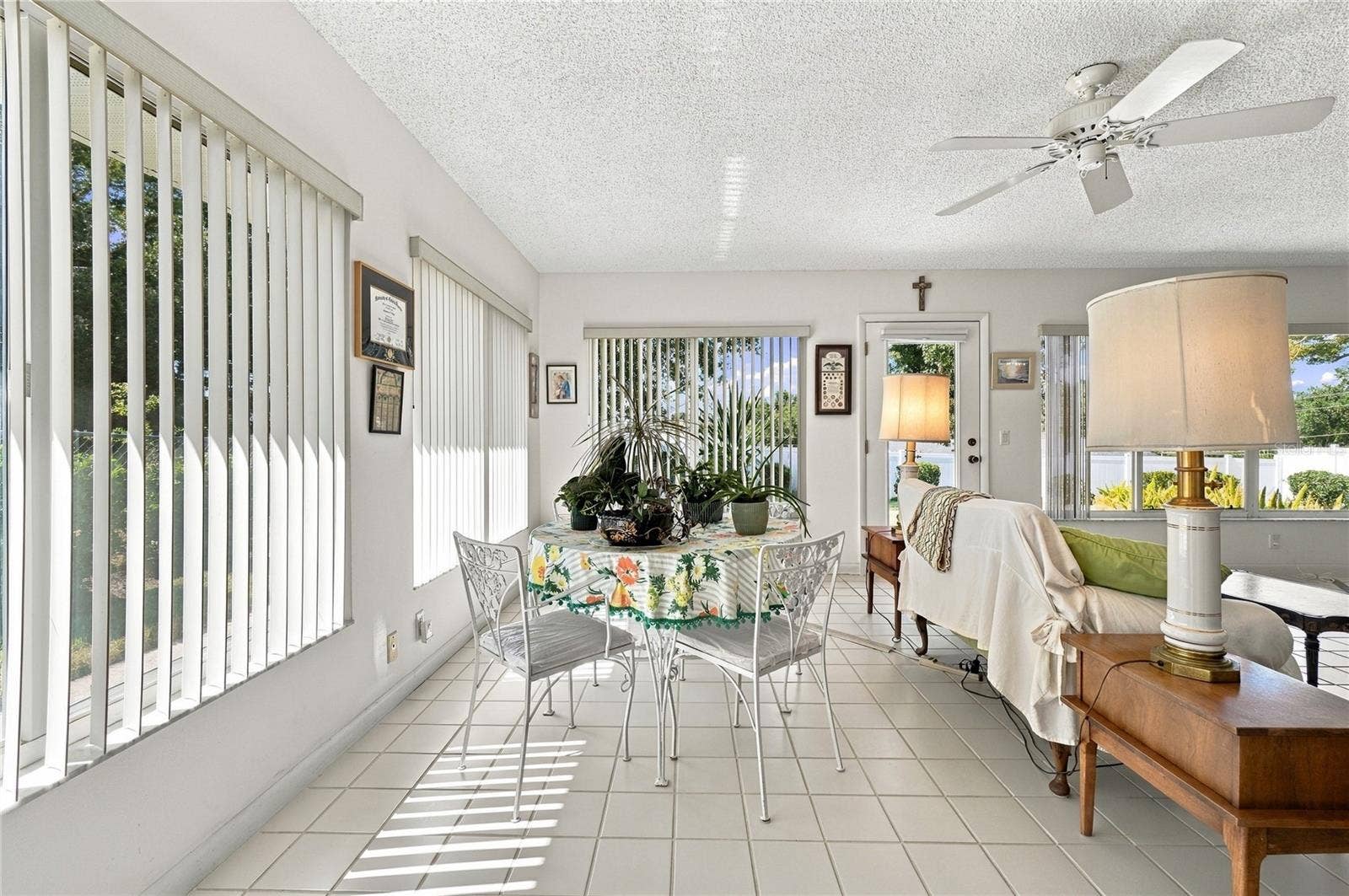 241 VOLUSIA DRIVE, Winter Haven, FL 33884 241 VOLUSIA DRIVE, Winter Haven, FL 33884