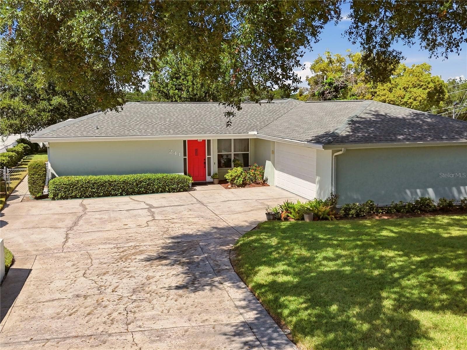 241 VOLUSIA DRIVE, Winter Haven, FL 33884 241 VOLUSIA DRIVE, Winter Haven, FL 33884