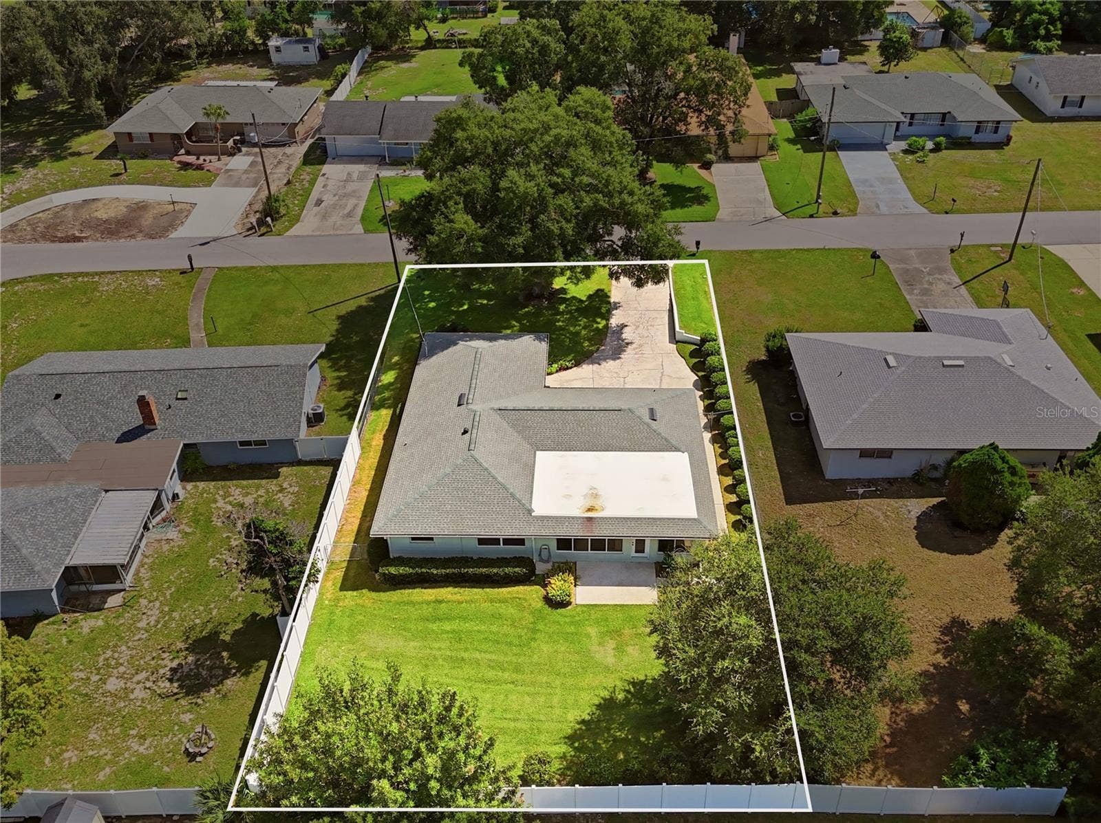 241 VOLUSIA DRIVE, Winter Haven, FL 33884 241 VOLUSIA DRIVE, Winter Haven, FL 33884