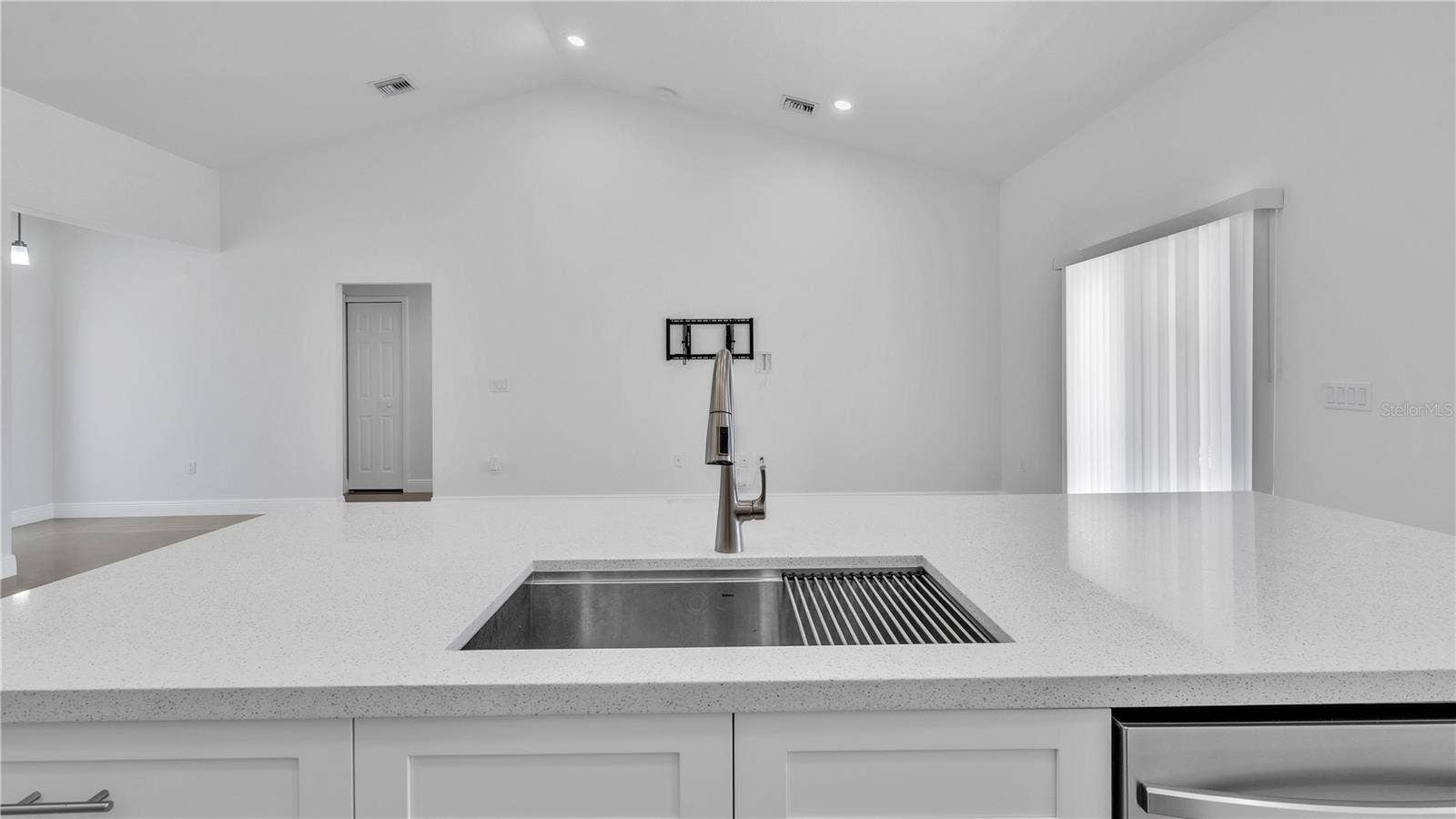 2099 VALENCIA DRIVE, Indian Lake Estates, FL 33855 2099 VALENCIA DRIVE, Indian Lake Estates, FL 33855