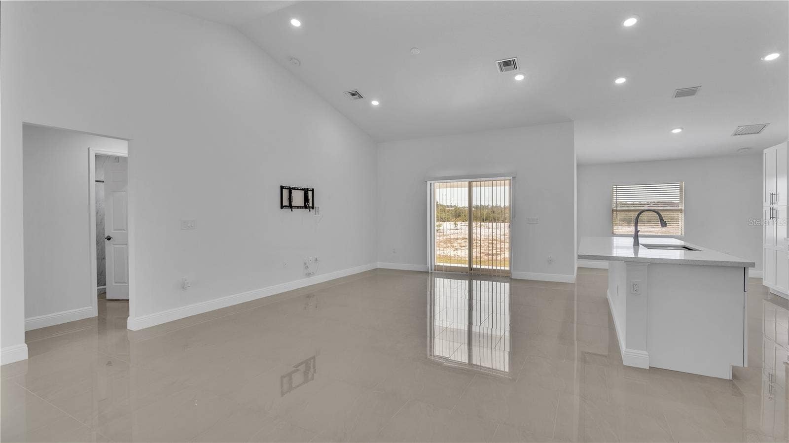 2099 VALENCIA DRIVE, Indian Lake Estates, FL 33855 2099 VALENCIA DRIVE, Indian Lake Estates, FL 33855