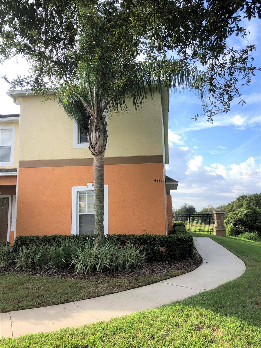 4171 WINDING VINE DRIVE, Lakeland, FL 33812 4171 WINDING VINE DRIVE, Lakeland, FL 33812