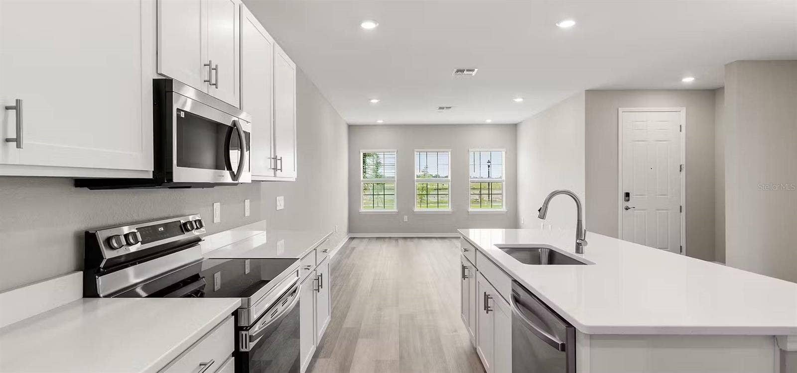 4025 WAVING HICKORY BOULEVARD, St Cloud, FL 34772 4025 WAVING HICKORY BOULEVARD, St Cloud, FL 34772