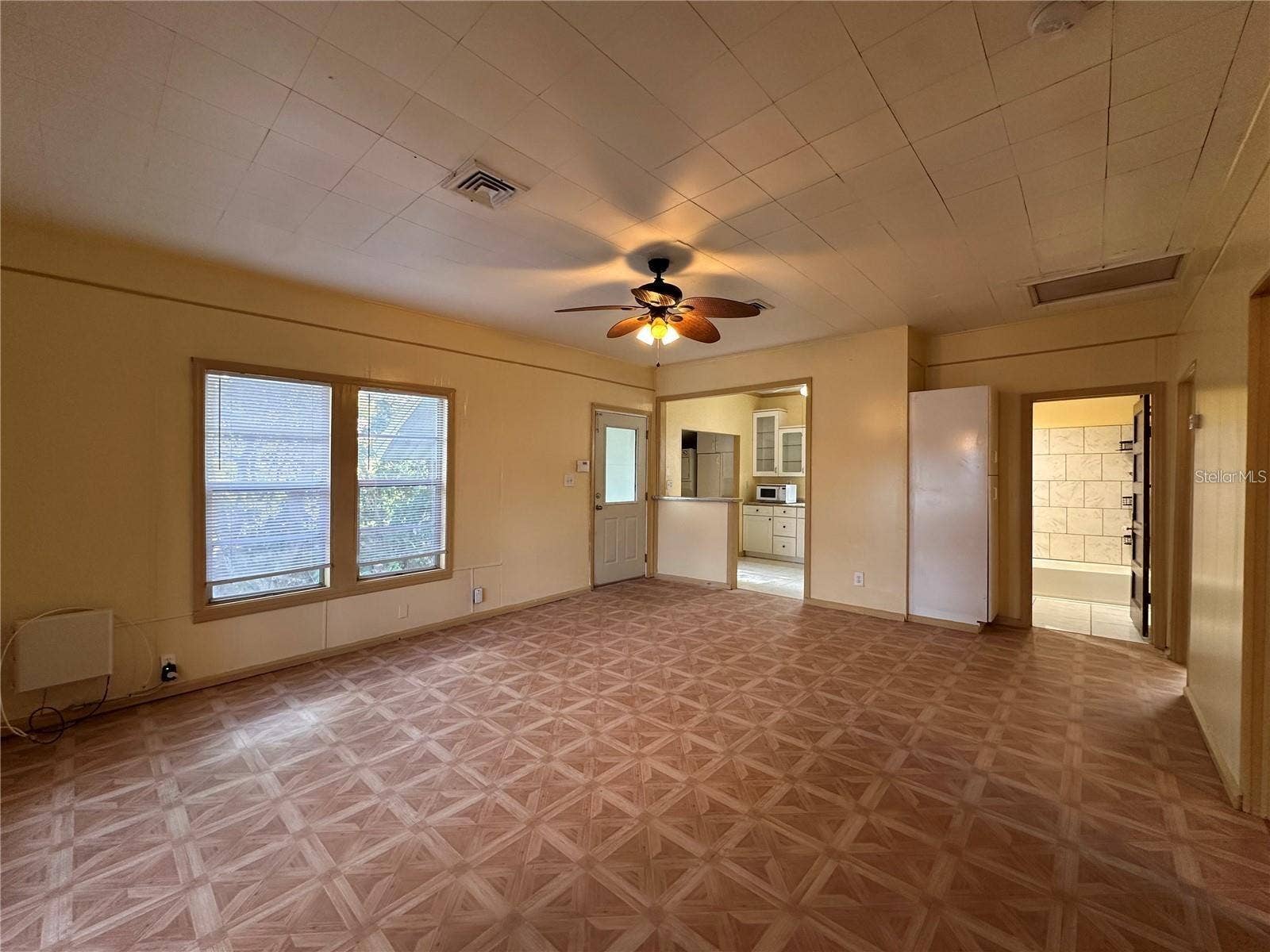 1025 E MAIN STREET, Bartow, FL 33830 1025 E MAIN STREET, Bartow, FL 33830