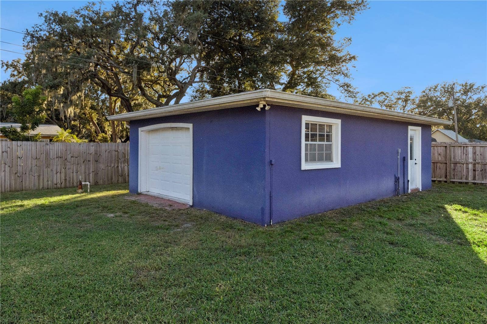 601 GREENBRIAR DRIVE, Brandon, FL 33511 600 SF Extra SPACE! Has electrical too!