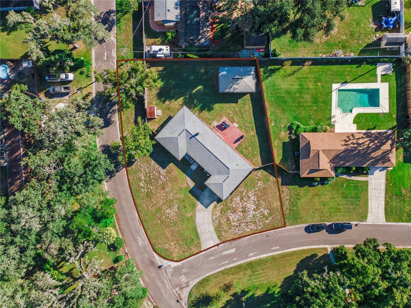 601 GREENBRIAR DRIVE, Brandon, FL 33511 Lots of yard room- even for a future pool.