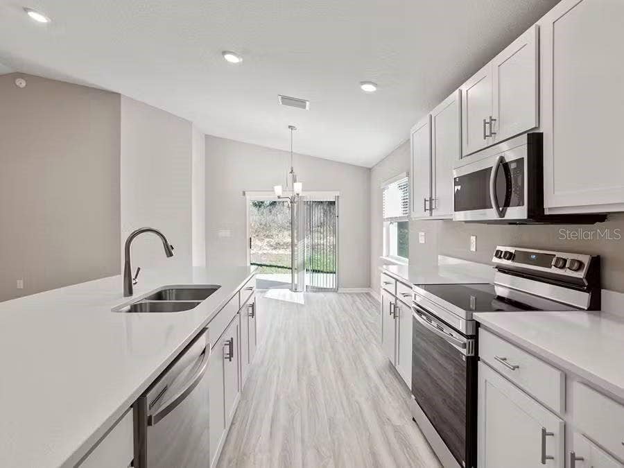 12319 ALTEZA CIRCLE, Riverview, FL 33579 12319 ALTEZA CIRCLE, Riverview, FL 33579