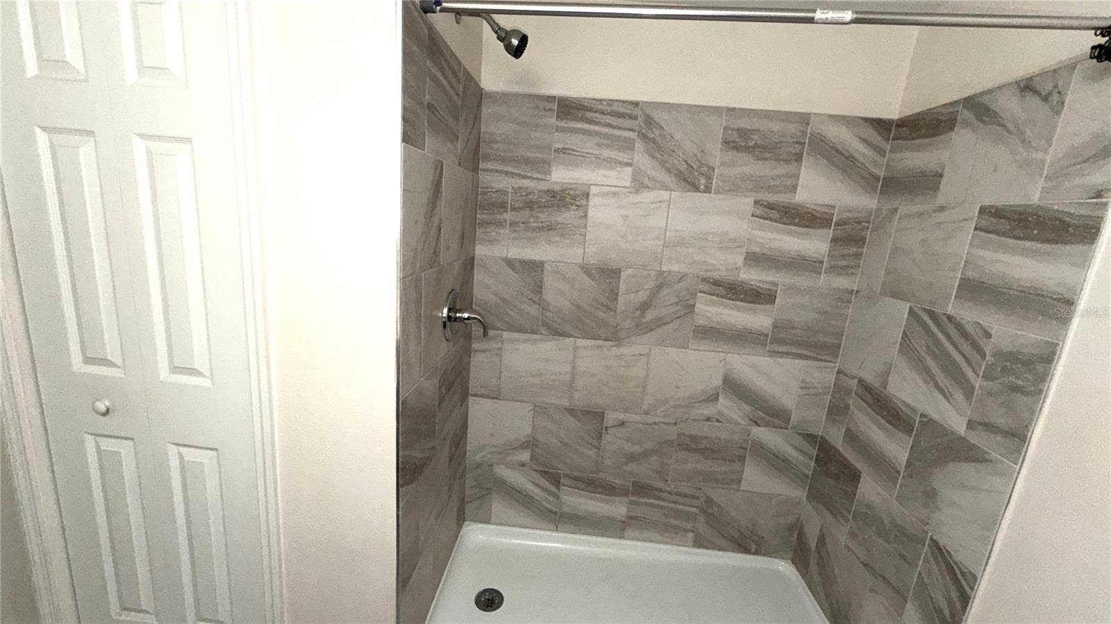 1425 HESTER DRIVE, Lakeland, FL 33801 1425 HESTER DRIVE, Lakeland, FL 33801
