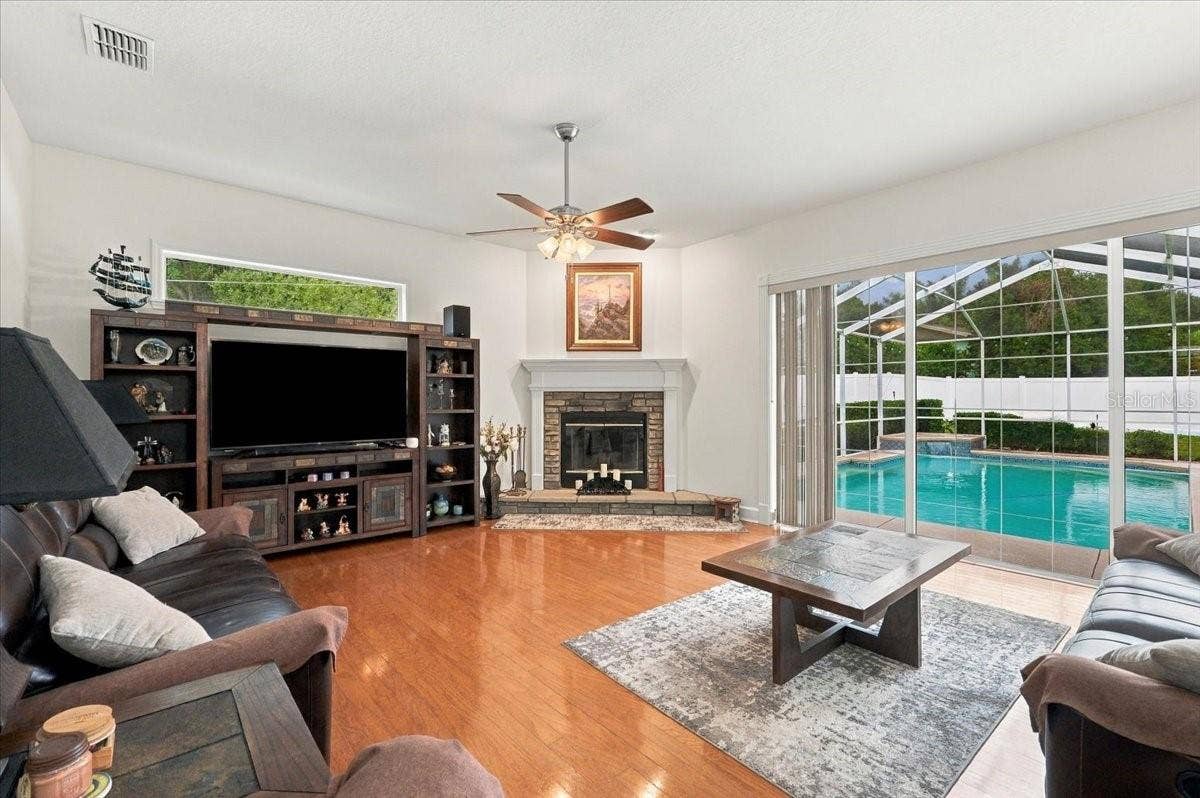 5599 SUMMERLAND HILLS DRIVE, Lakeland, FL 33812 5599 SUMMERLAND HILLS DRIVE, Lakeland, FL 33812