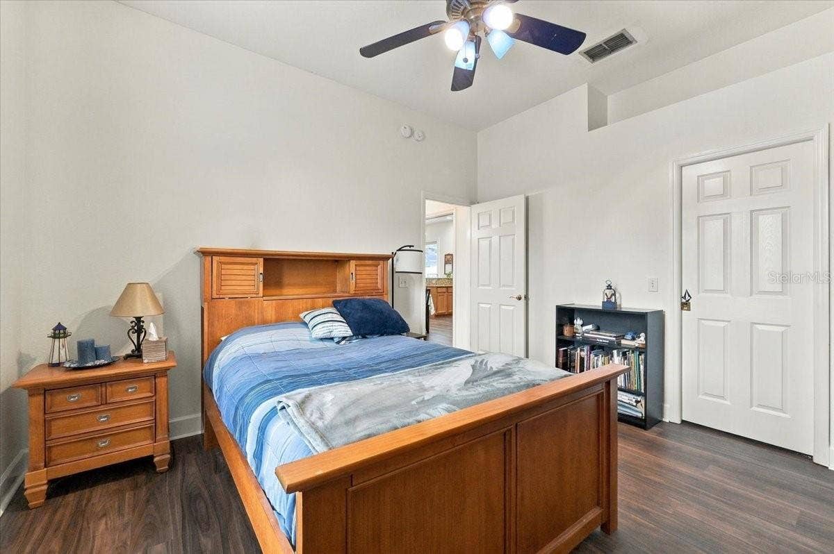 5599 SUMMERLAND HILLS DRIVE, Lakeland, FL 33812 5599 SUMMERLAND HILLS DRIVE, Lakeland, FL 33812