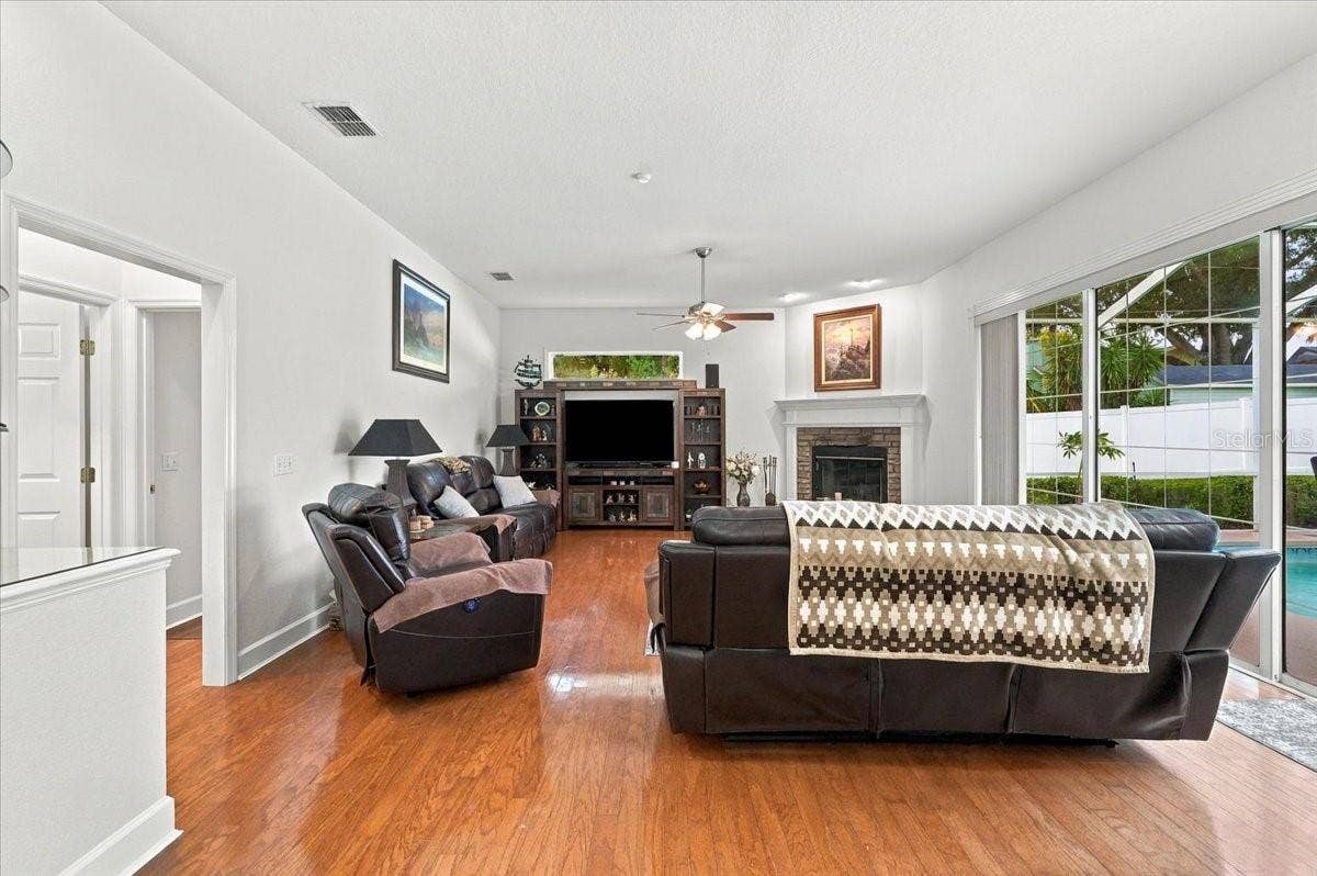 5599 SUMMERLAND HILLS DRIVE, Lakeland, FL 33812 5599 SUMMERLAND HILLS DRIVE, Lakeland, FL 33812