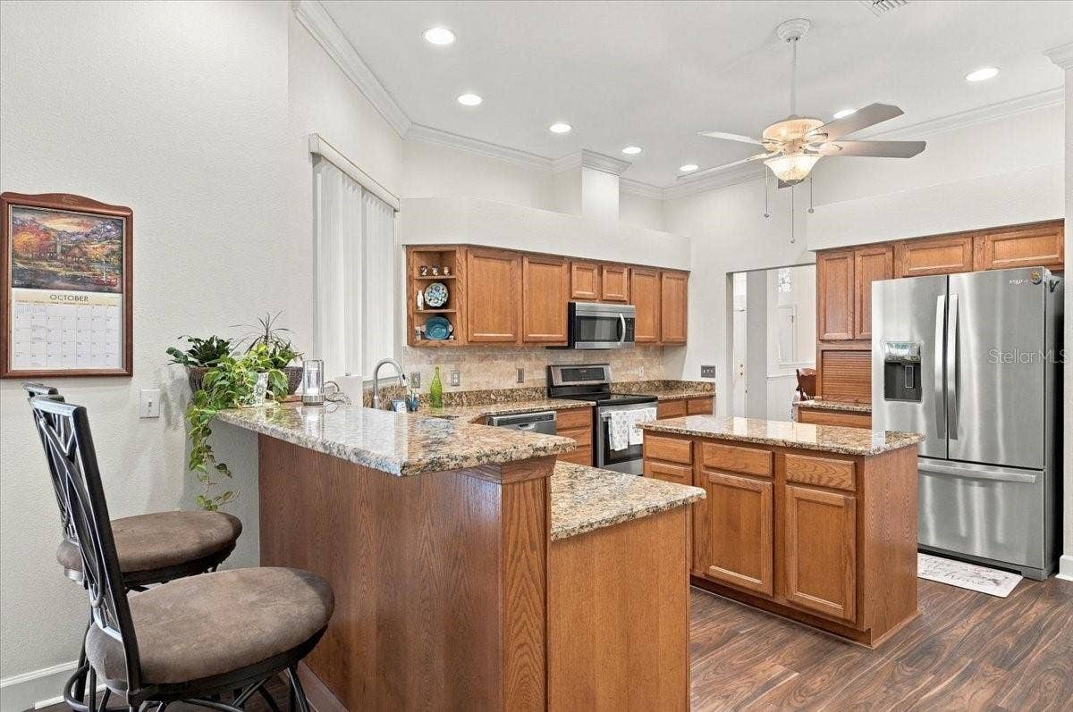 5599 SUMMERLAND HILLS DRIVE, Lakeland, FL 33812 5599 SUMMERLAND HILLS DRIVE, Lakeland, FL 33812