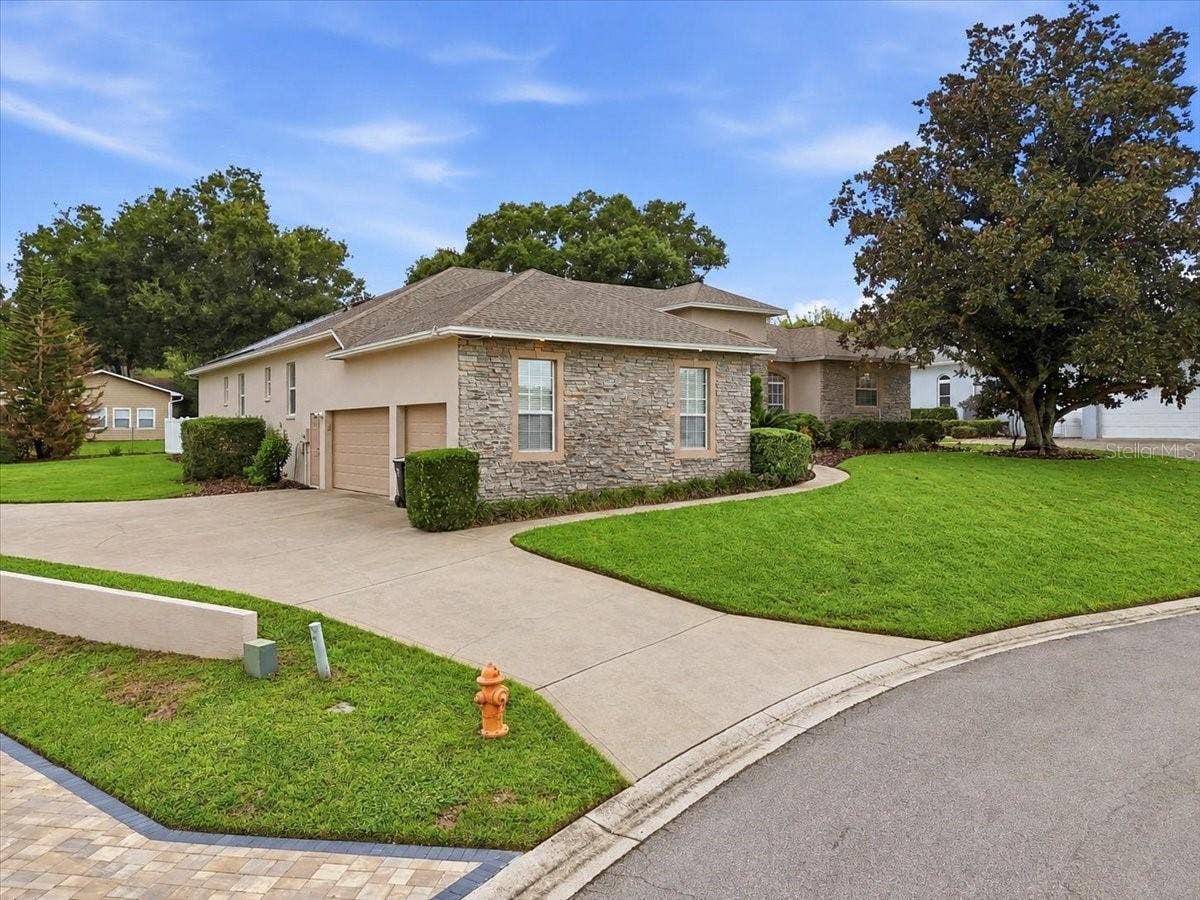 5599 SUMMERLAND HILLS DRIVE, Lakeland, FL 33812 5599 SUMMERLAND HILLS DRIVE, Lakeland, FL 33812