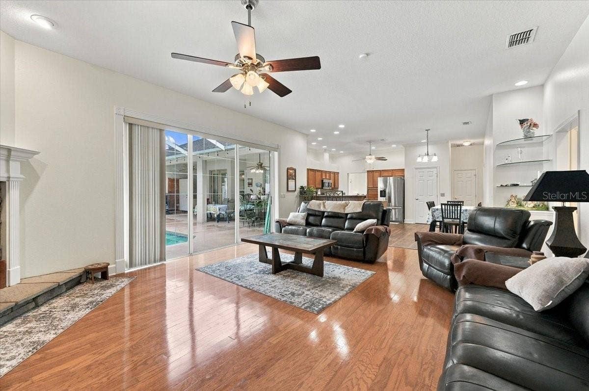 5599 SUMMERLAND HILLS DRIVE, Lakeland, FL 33812 5599 SUMMERLAND HILLS DRIVE, Lakeland, FL 33812