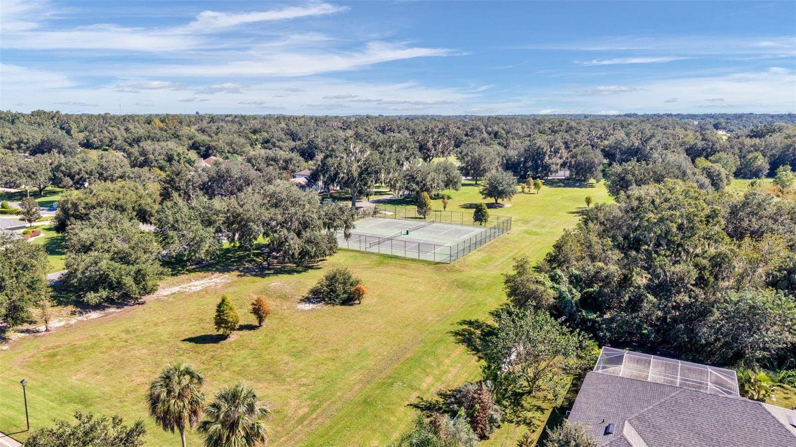 6626 ROYAL FOREST DR, Lakeland, FL 33811 6626 ROYAL FOREST DR, Lakeland, FL 33811