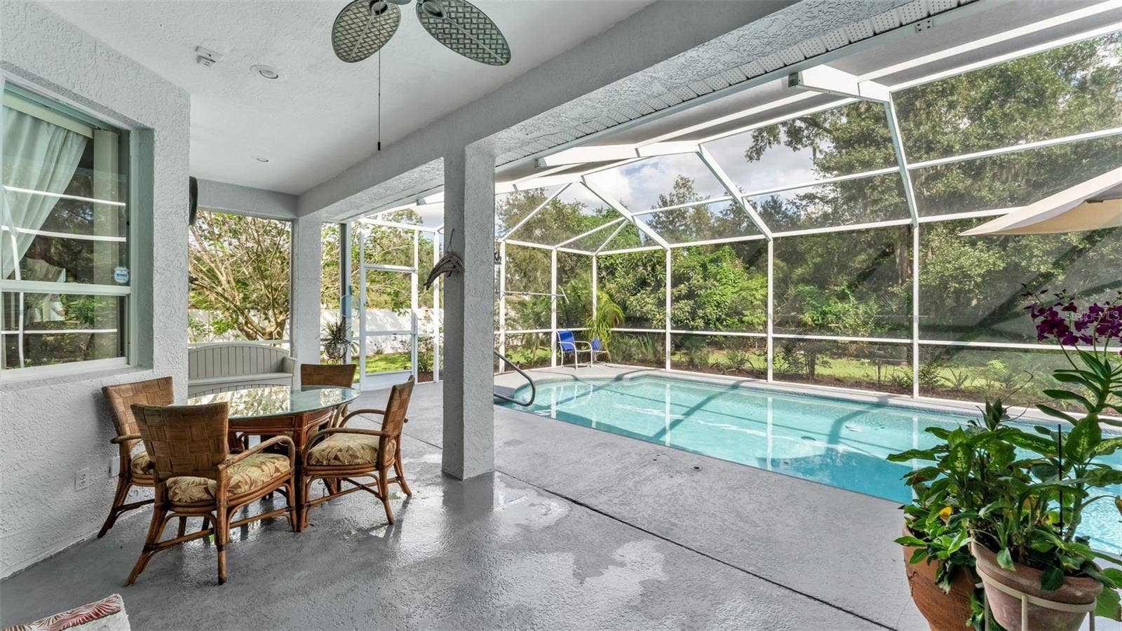 6626 ROYAL FOREST DR, Lakeland, FL 33811 6626 ROYAL FOREST DR, Lakeland, FL 33811