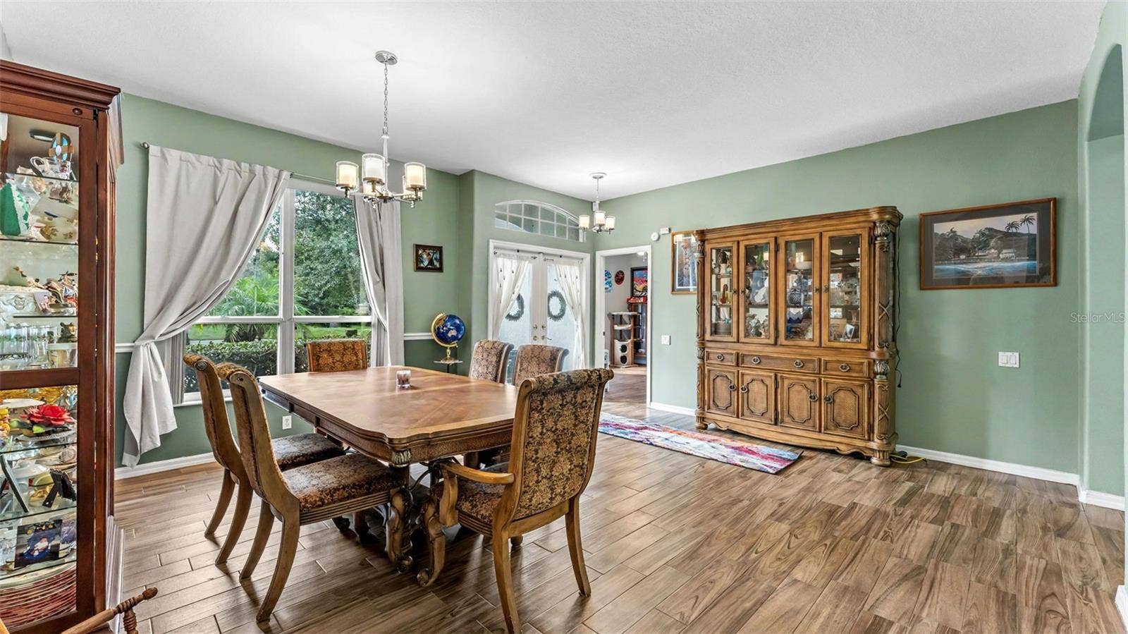 6626 ROYAL FOREST DR, Lakeland, FL 33811 6626 ROYAL FOREST DR, Lakeland, FL 33811