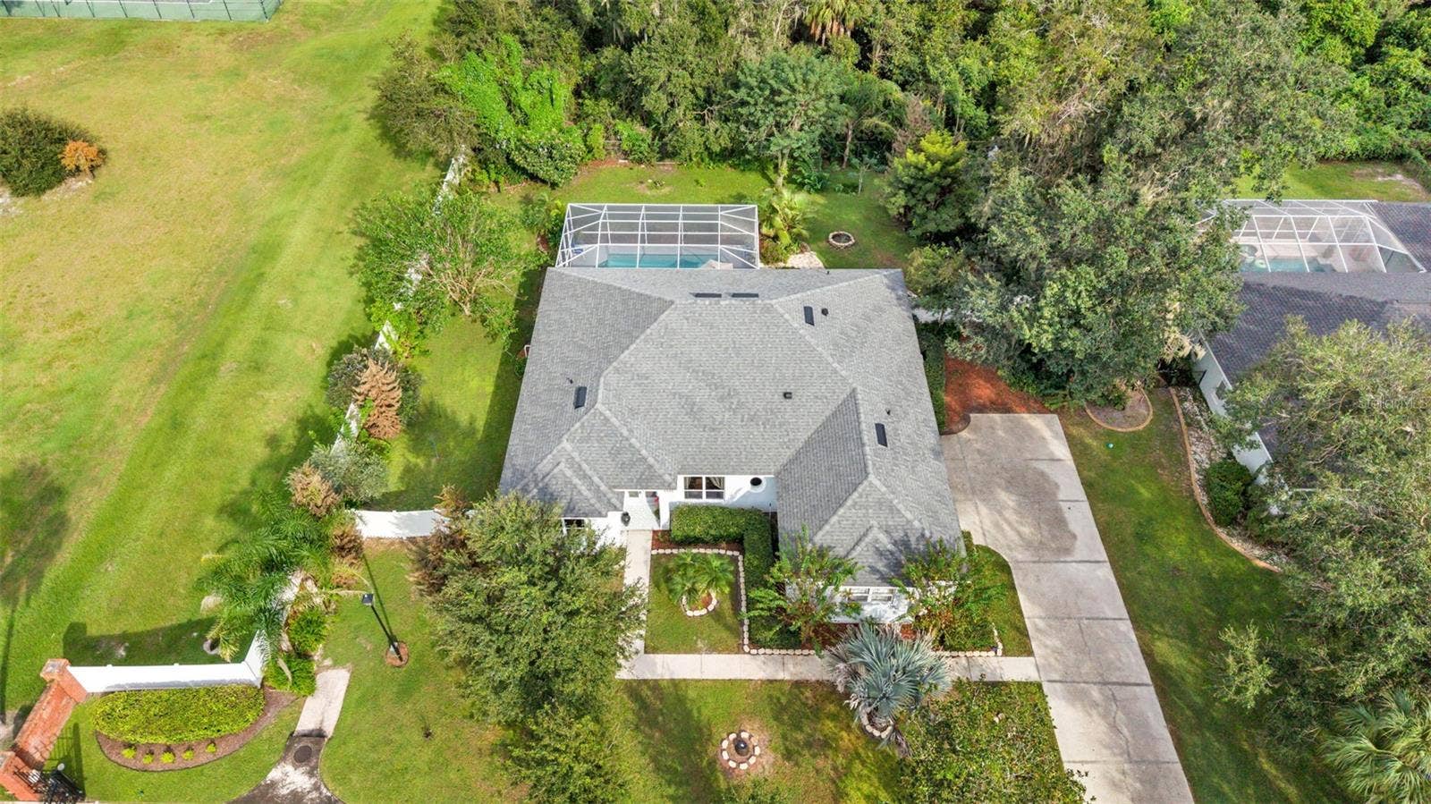 6626 ROYAL FOREST DR, Lakeland, FL 33811 6626 ROYAL FOREST DR, Lakeland, FL 33811