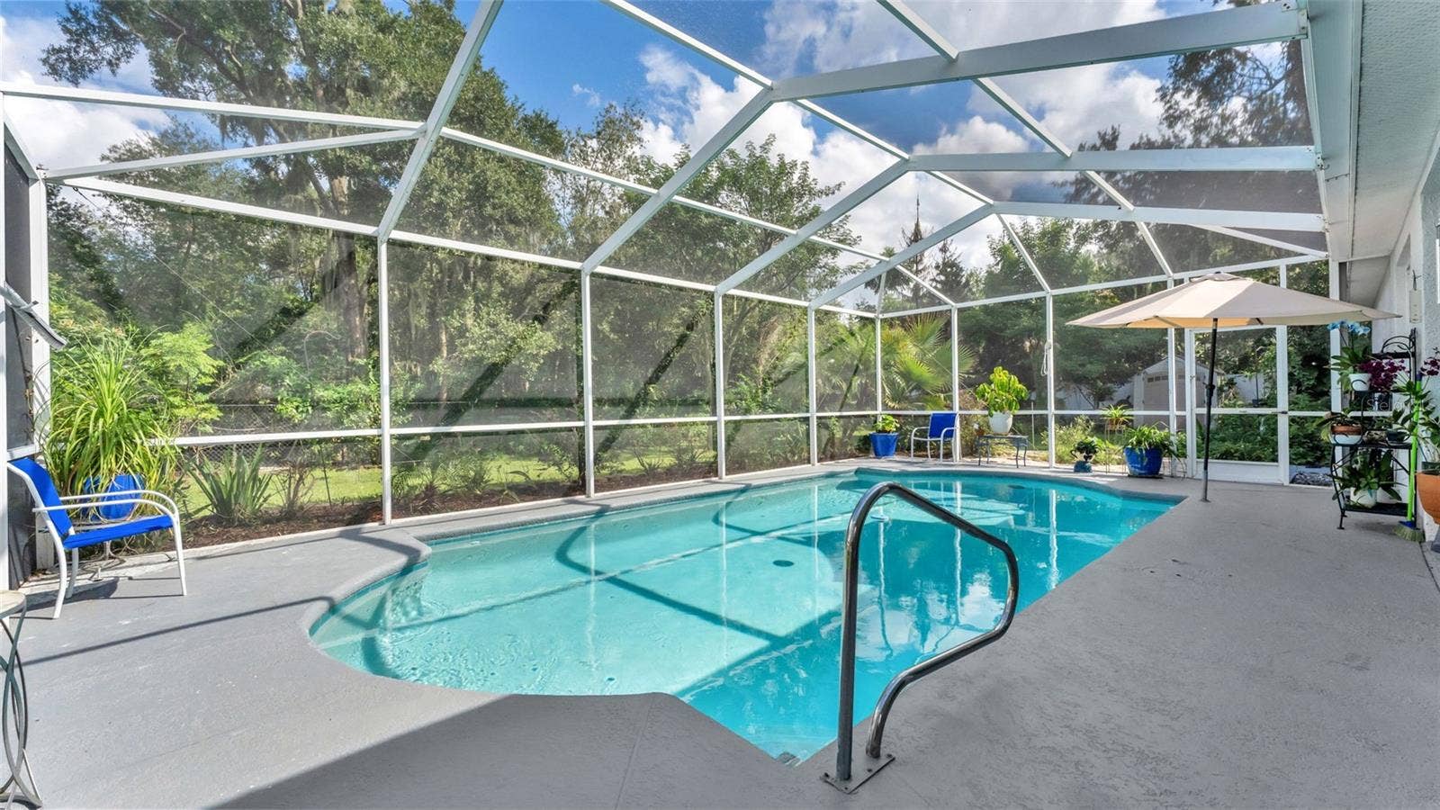 6626 ROYAL FOREST DR, Lakeland, FL 33811 6626 ROYAL FOREST DR, Lakeland, FL 33811