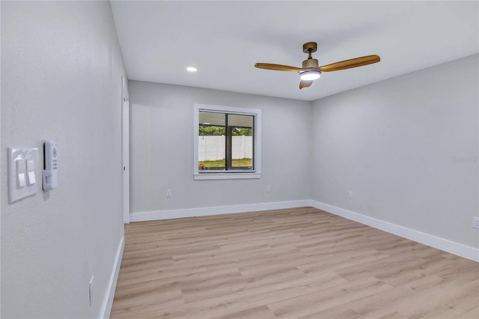 2637 GRACE MANOR, Lakeland, FL 33812 2637 GRACE MANOR, Lakeland, FL 33812