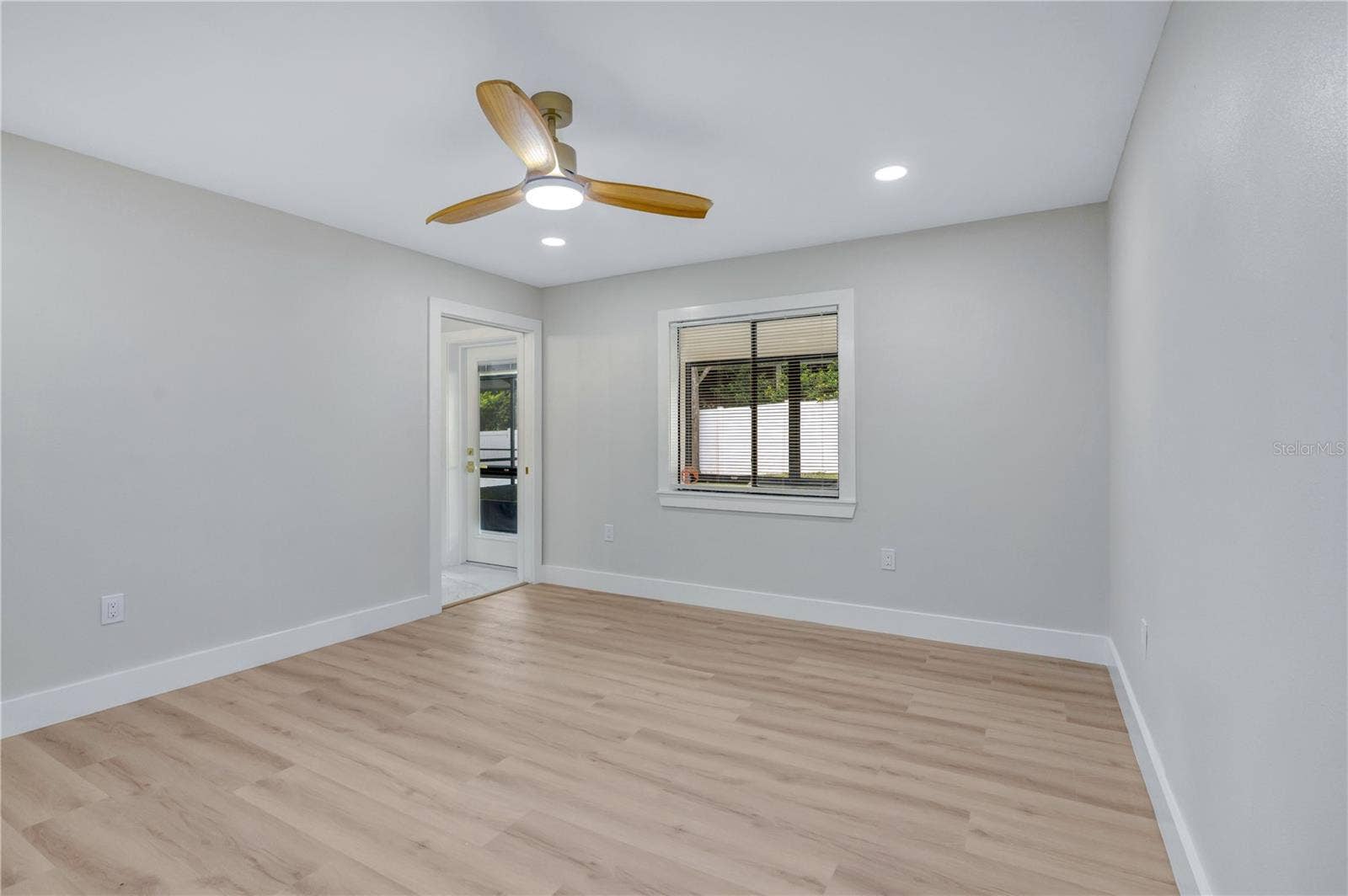 2637 GRACE MANOR, Lakeland, FL 33812 2637 GRACE MANOR, Lakeland, FL 33812