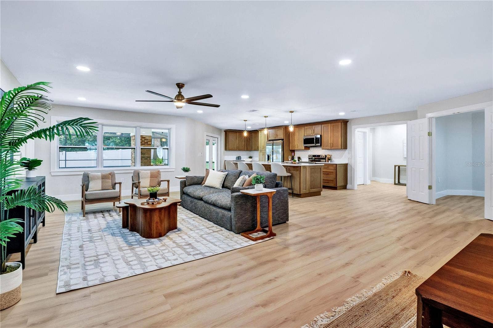 2637 GRACE MANOR, Lakeland, FL 33812 2637 GRACE MANOR, Lakeland, FL 33812