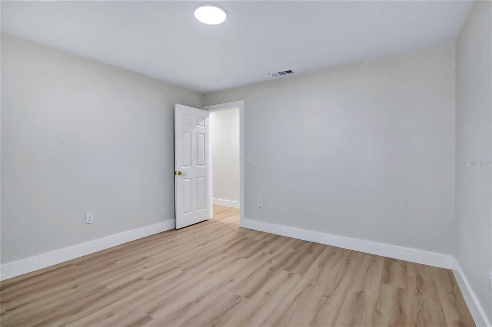 2637 GRACE MANOR, Lakeland, FL 33812 2637 GRACE MANOR, Lakeland, FL 33812