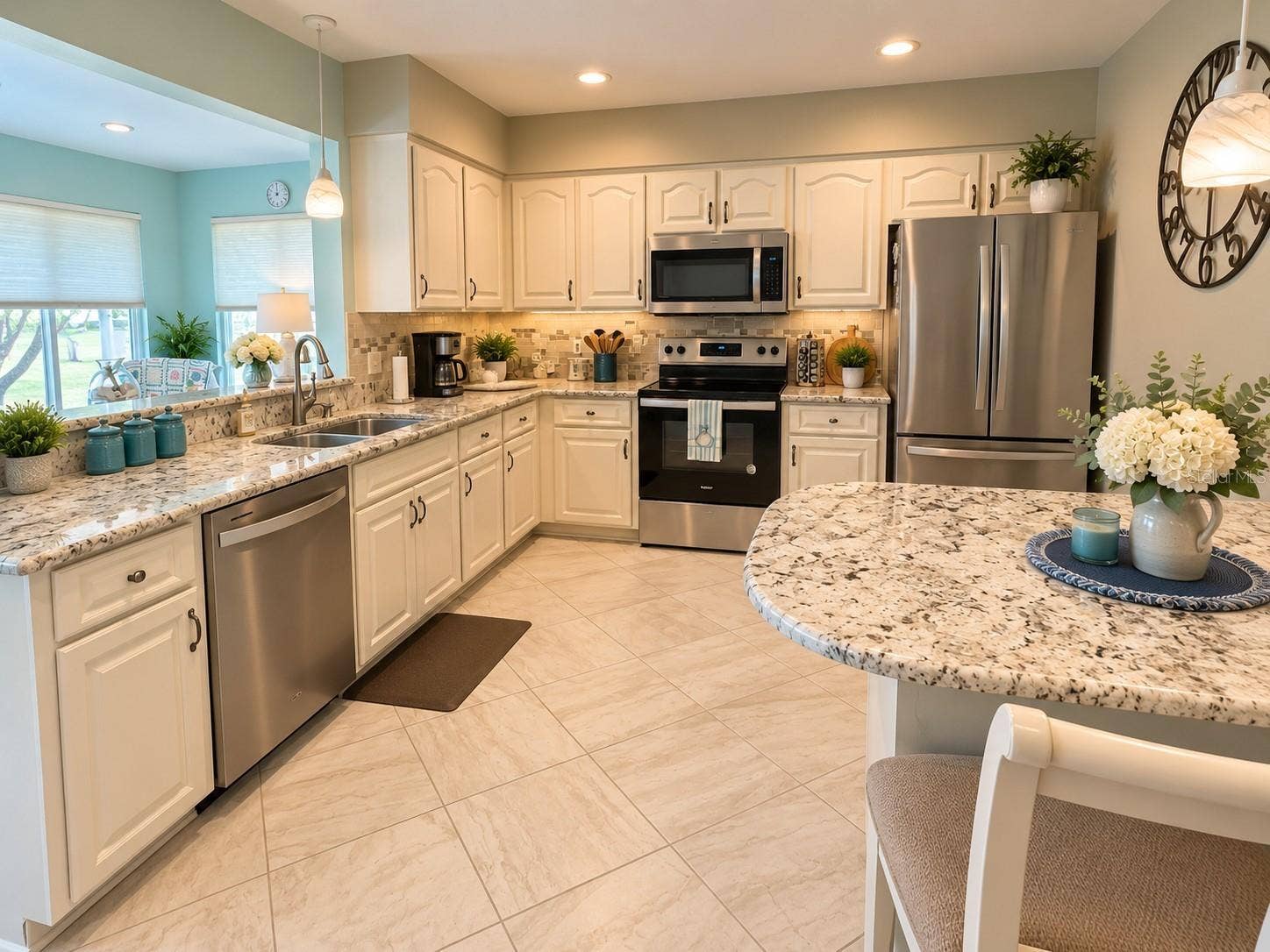 3273 PEBBLE BEND DRIVE, Lakeland, FL 33810 3273 PEBBLE BEND DRIVE, Lakeland, FL 33810
