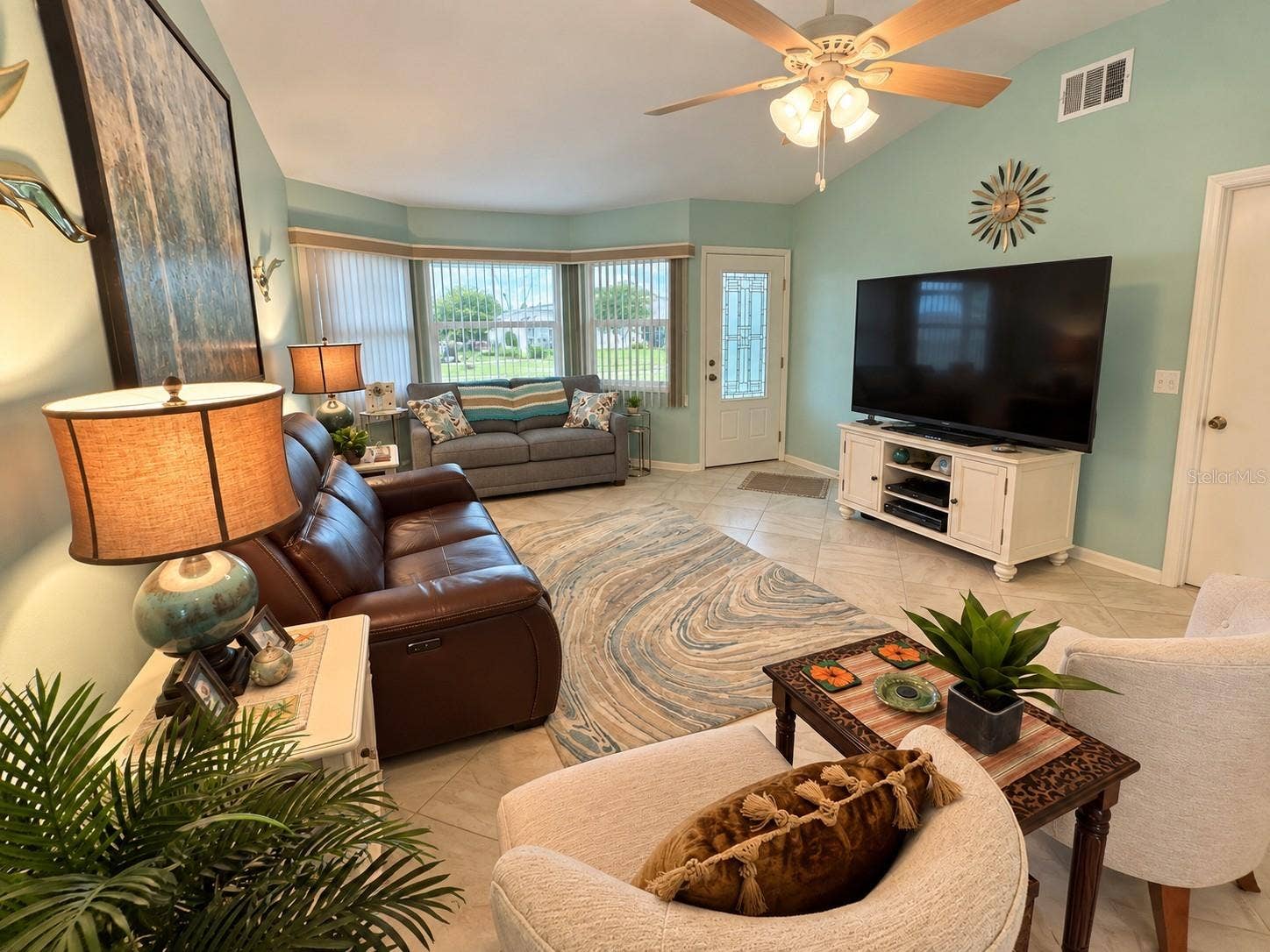 3273 PEBBLE BEND DRIVE, Lakeland, FL 33810 3273 PEBBLE BEND DRIVE, Lakeland, FL 33810