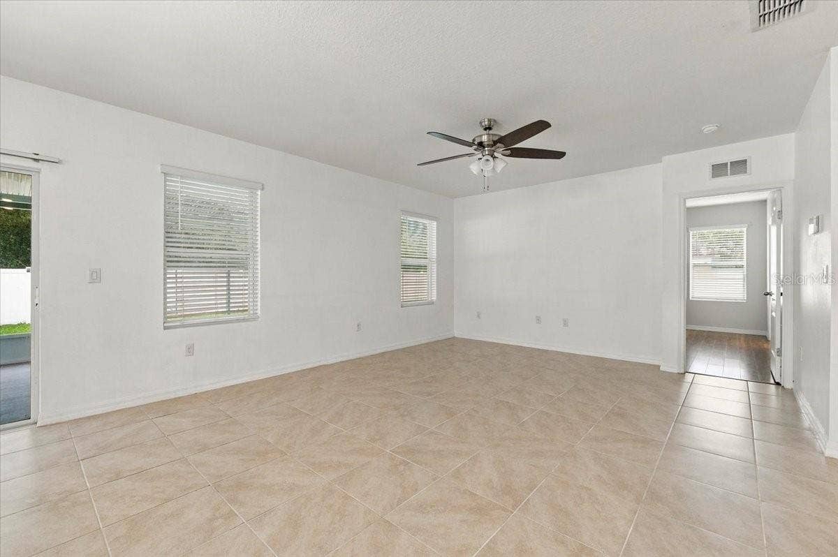261 ST THOMAS DRIVE, Mulberry, FL 33860 261 ST THOMAS DRIVE, Mulberry, FL 33860