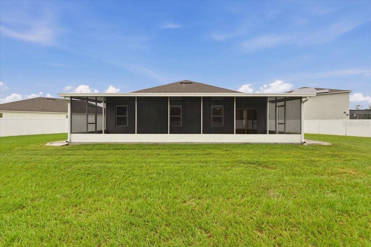 261 ST THOMAS DRIVE, Mulberry, FL 33860 261 ST THOMAS DRIVE, Mulberry, FL 33860