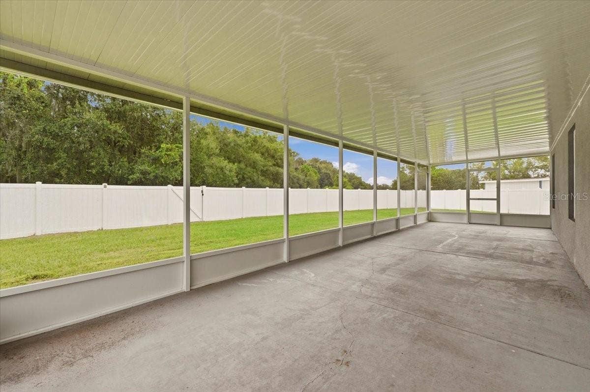 261 ST THOMAS DRIVE, Mulberry, FL 33860 261 ST THOMAS DRIVE, Mulberry, FL 33860