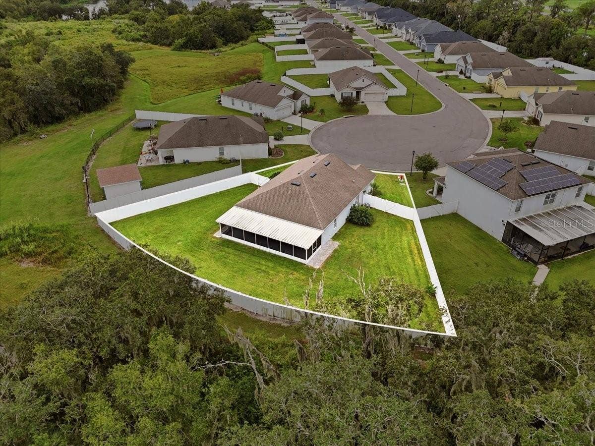 261 ST THOMAS DRIVE, Mulberry, FL 33860 261 ST THOMAS DRIVE, Mulberry, FL 33860