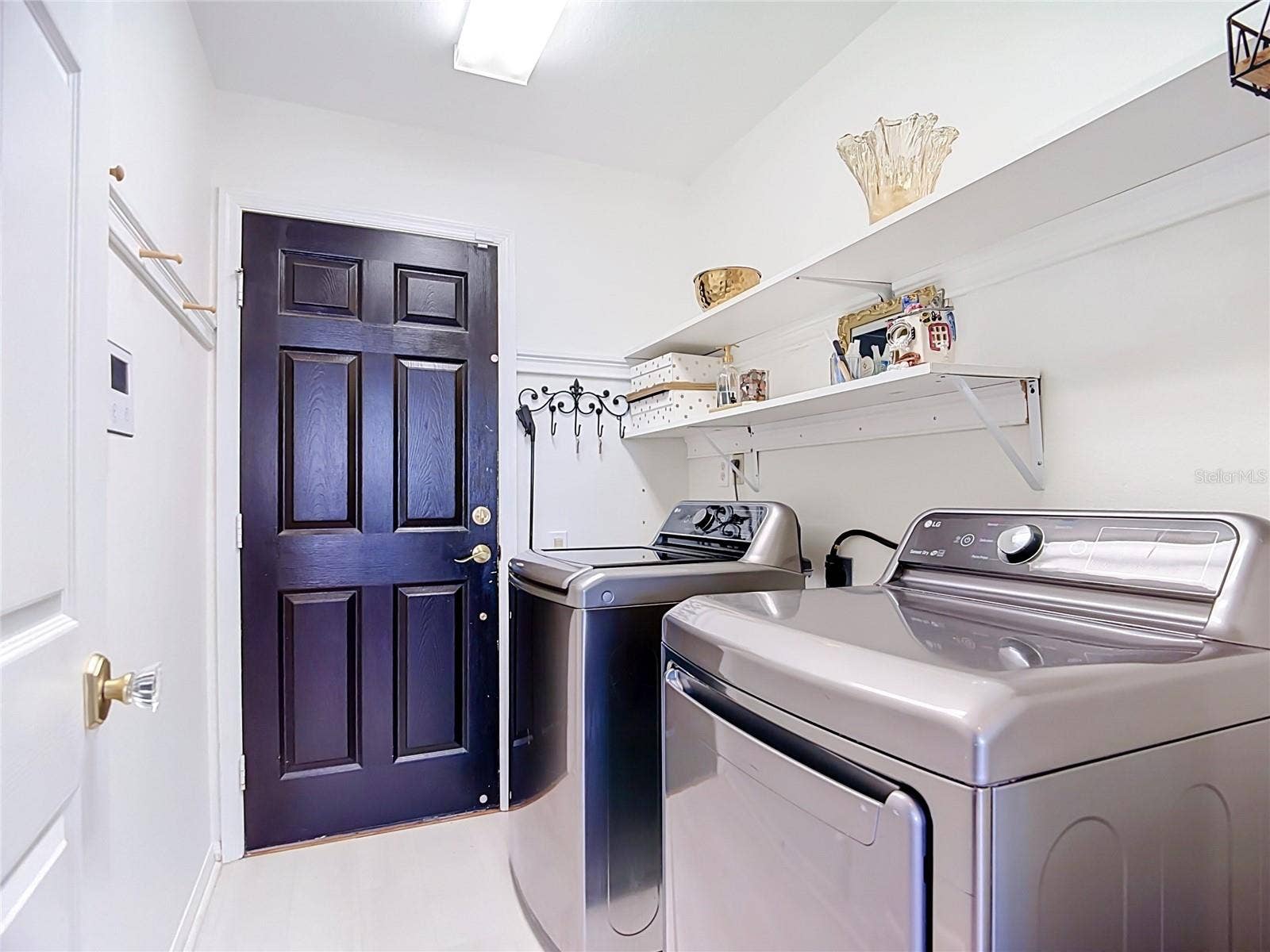 3934 WINDCHIME LANE, Lakeland, FL 33811 Laudry room