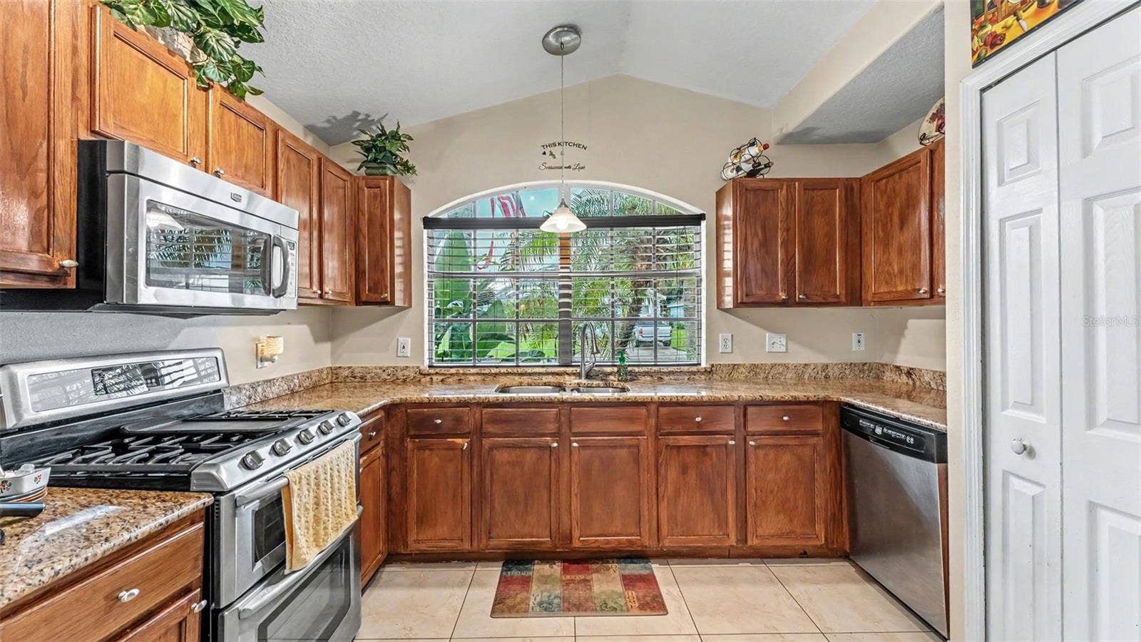 126 KING GEORGE DRIVE, Davenport, FL 33837