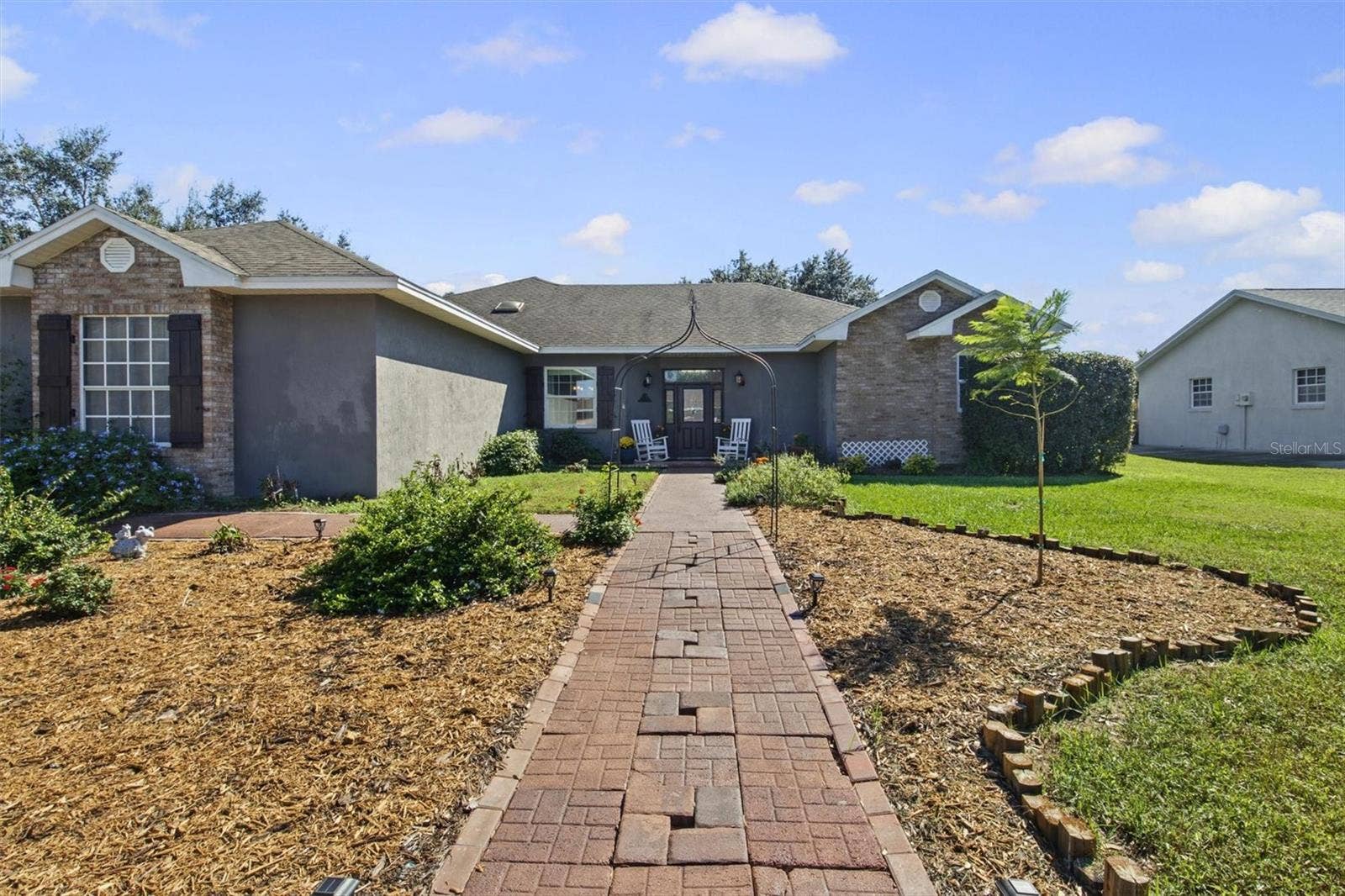 2809 CHATSWORTH LANE, Lakeland, FL 33812 Front of Home