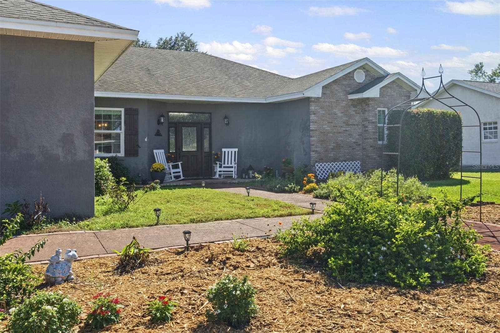 2809 CHATSWORTH LANE, Lakeland, FL 33812 Front of Home