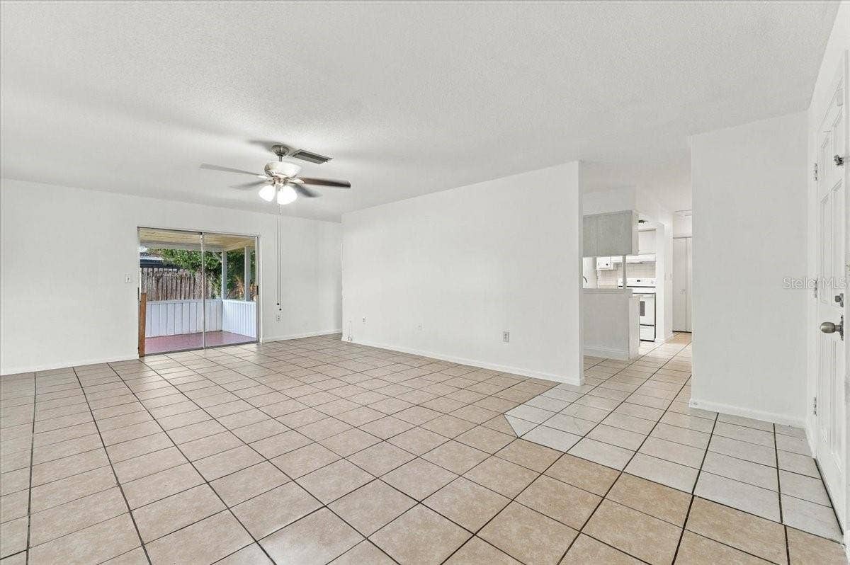422 DUCHESS DRIVE, Lakeland, FL 33803 422 DUCHESS DRIVE, Lakeland, FL 33803