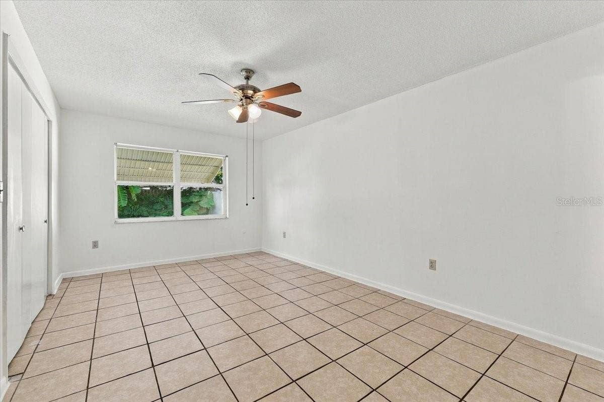 422 DUCHESS DRIVE, Lakeland, FL 33803 422 DUCHESS DRIVE, Lakeland, FL 33803