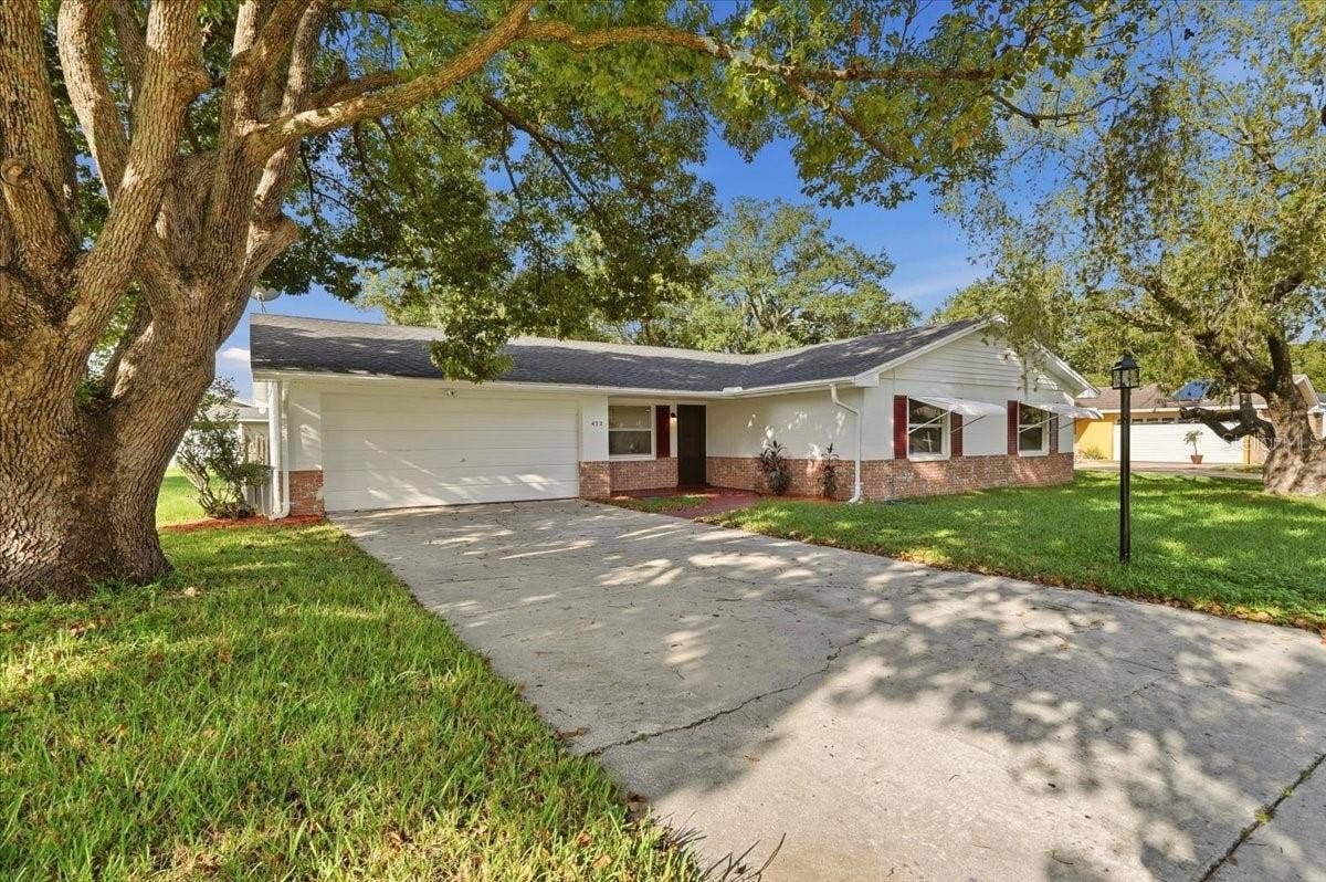 422 DUCHESS DRIVE, Lakeland, FL 33803 422 DUCHESS DRIVE, Lakeland, FL 33803