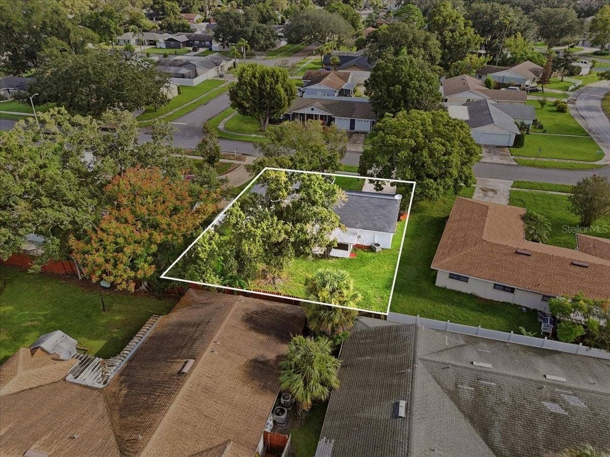 422 DUCHESS DRIVE, Lakeland, FL 33803 422 DUCHESS DRIVE, Lakeland, FL 33803