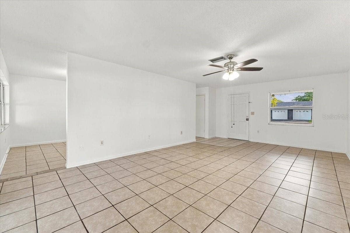 422 DUCHESS DRIVE, Lakeland, FL 33803 422 DUCHESS DRIVE, Lakeland, FL 33803