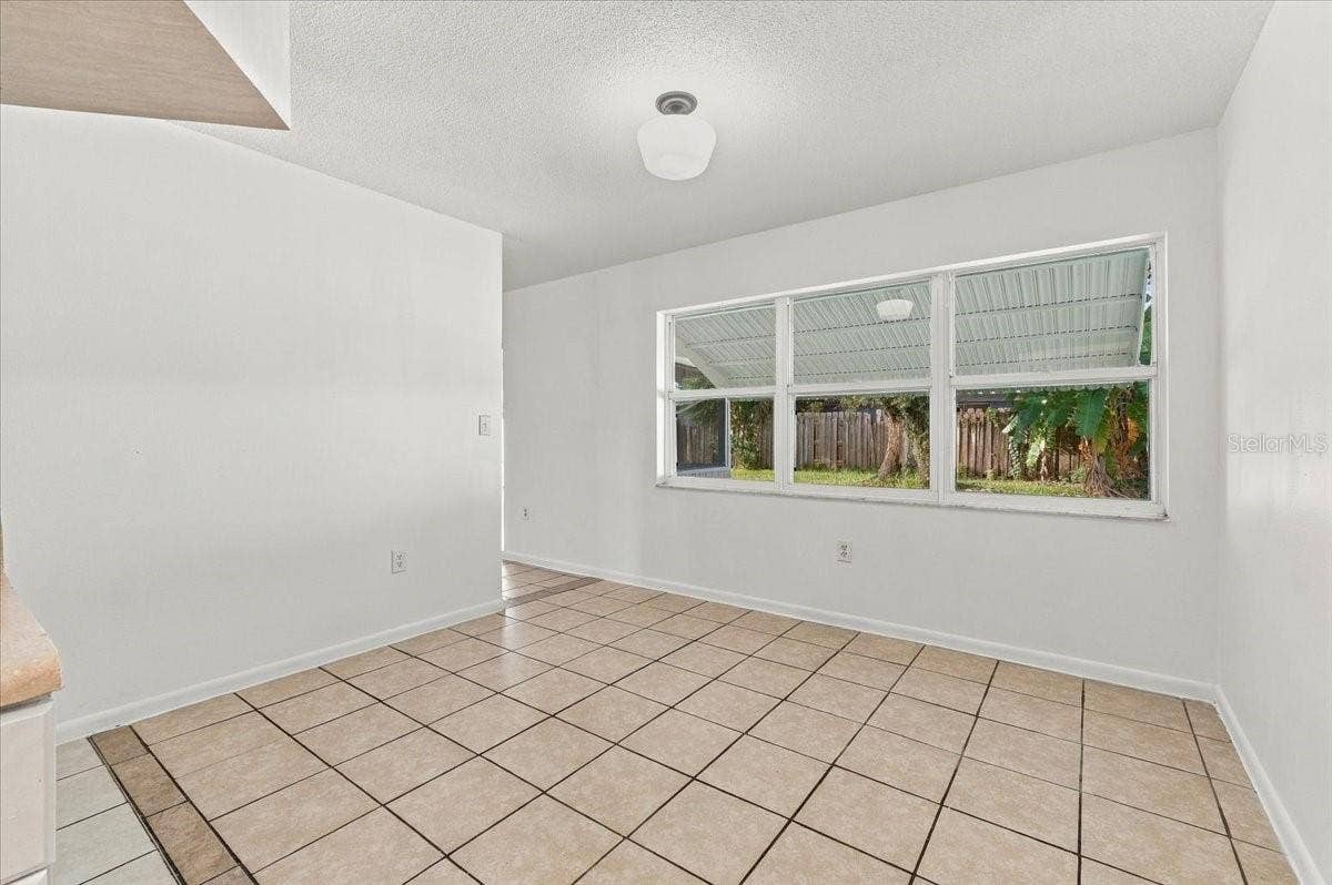 422 DUCHESS DRIVE, Lakeland, FL 33803 422 DUCHESS DRIVE, Lakeland, FL 33803