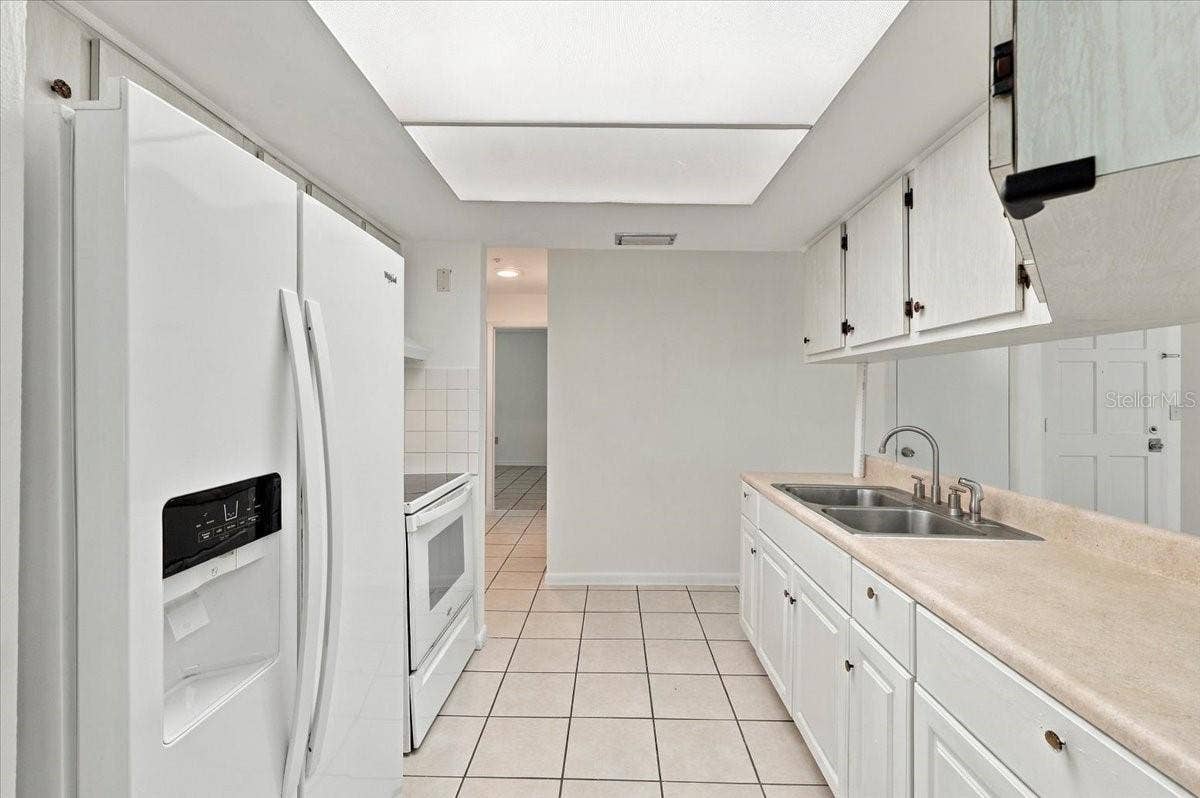 422 DUCHESS DRIVE, Lakeland, FL 33803 422 DUCHESS DRIVE, Lakeland, FL 33803
