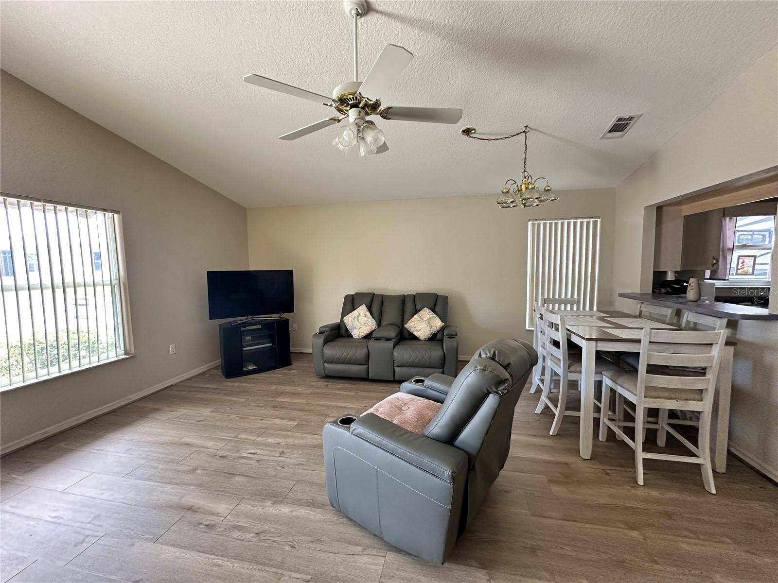 1155 MOTORCOACH DRIVE, Polk City, FL 33868
