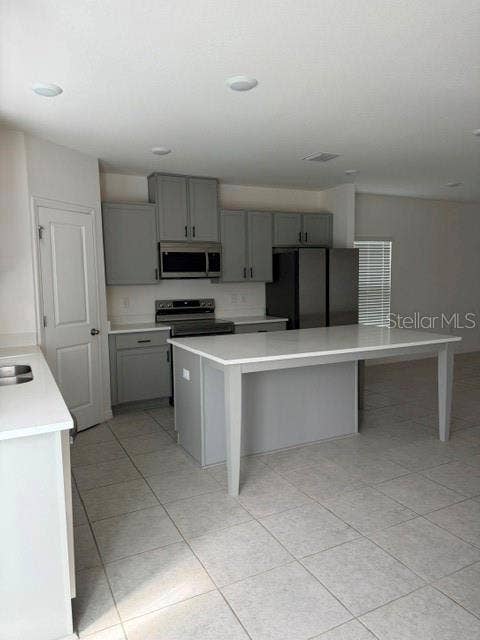 3637 MAJESTIC DRIVE, Lakeland, FL 33803 3637 MAJESTIC DRIVE, Lakeland, FL 33803
