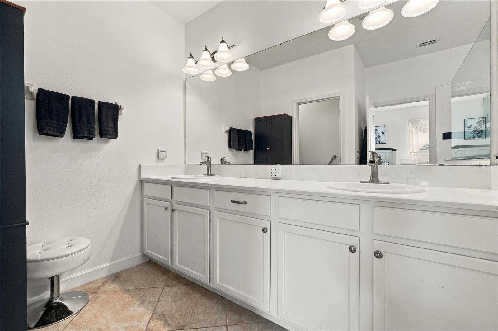 4043 BEDFORD AVENUE, Winter Haven, FL 33884