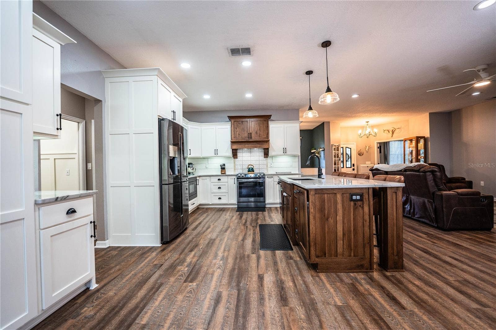 6206 FORESTWOOD DRIVE W, Lakeland, FL 33811 6206 FORESTWOOD DRIVE W, Lakeland, FL 33811