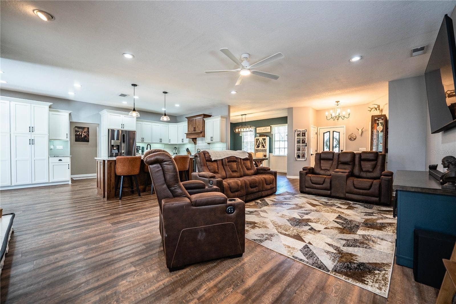 6206 FORESTWOOD DRIVE W, Lakeland, FL 33811 6206 FORESTWOOD DRIVE W, Lakeland, FL 33811